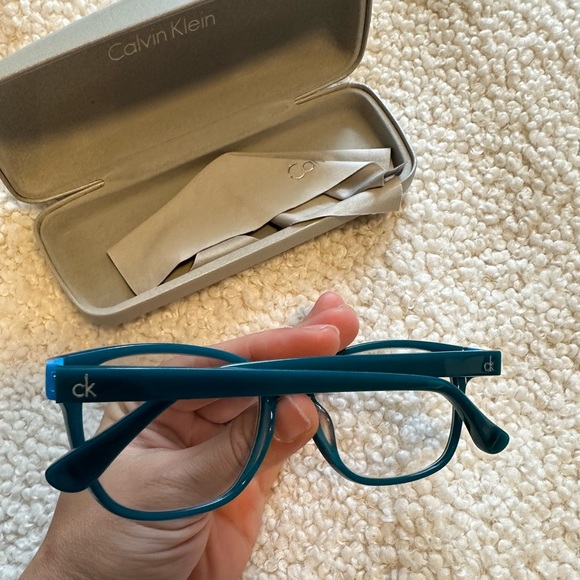 Calvin Klein reading glasses. Never used - Picture 3 of 3